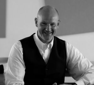 /NL-2019/Studieninstitut-Andreas%20Ryll-300x271.jpg