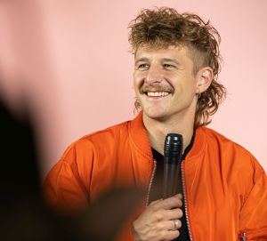 Der Wettbewerb für Nachwuchsmoderator:innen (NAWUMO) startet zum 12. Mal