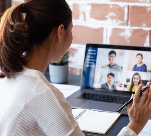 Nachgefragt: Wie präsentiert man erfolgreich in der virtuellen Welt?